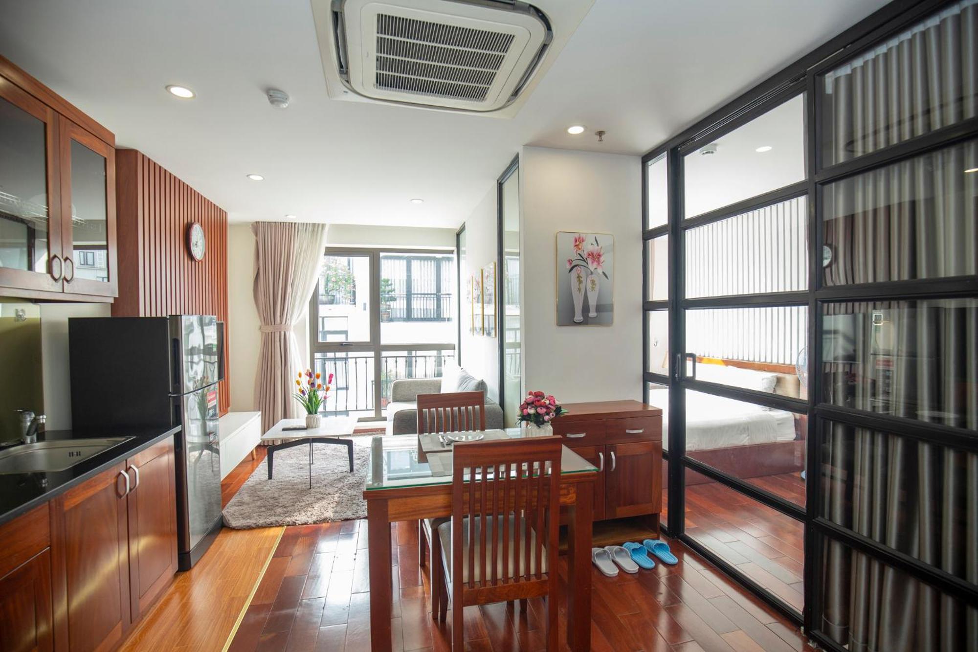 Sumitomo10 Apartment - Lane 12 Dao Tan Street Hanoj Exteriér fotografie